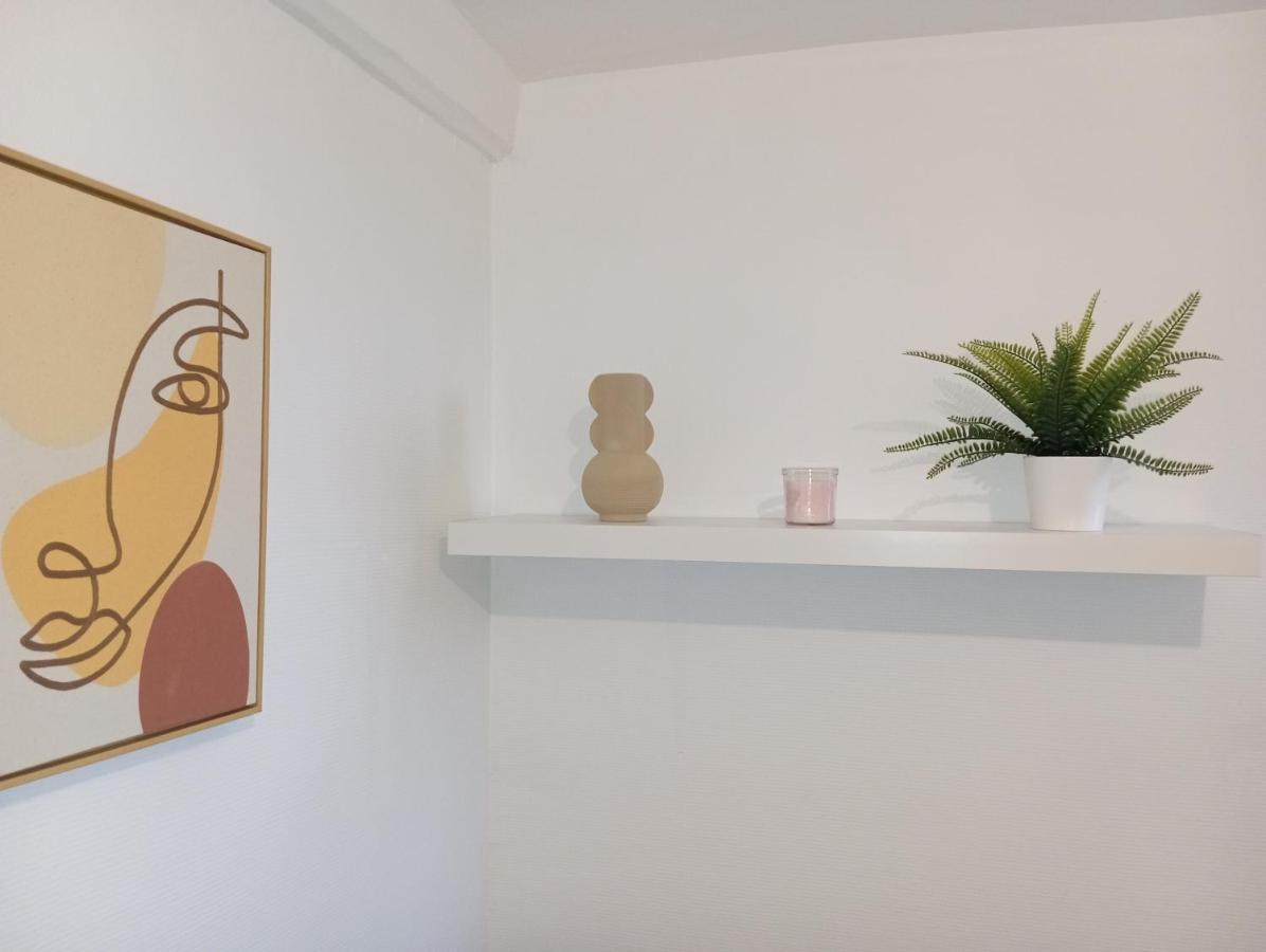 Appartement Cosy Plein Centre Conches-en-Ouche Exteriör bild